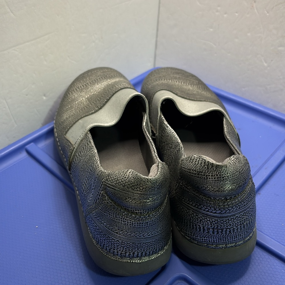Alegria Glee Chainmail Women's Sz 38 Us: 8 Casual Mary Jane Flat Gle-713 Silver View 3